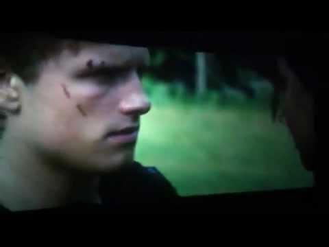 Peeta And Katniss Kissing Scene