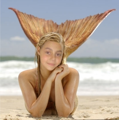 Claire Holt H20