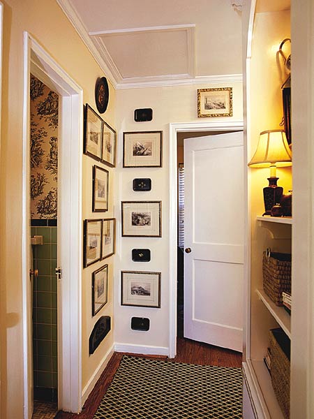 Decorating Hallways With Pictures