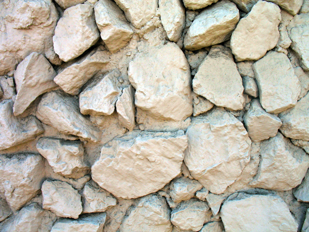 Dinding Batu Kali