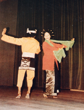 Pakaian Tarian Joget
