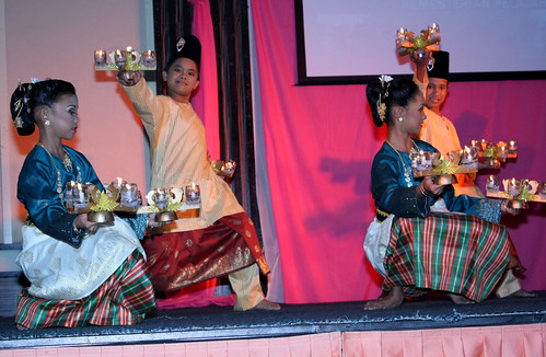 Pakaian Tarian Joget